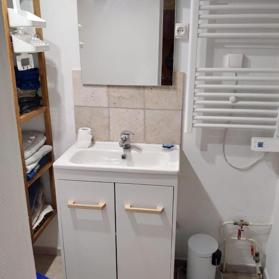 Maisonnette De Charme Climatisee La Machine 外观 照片